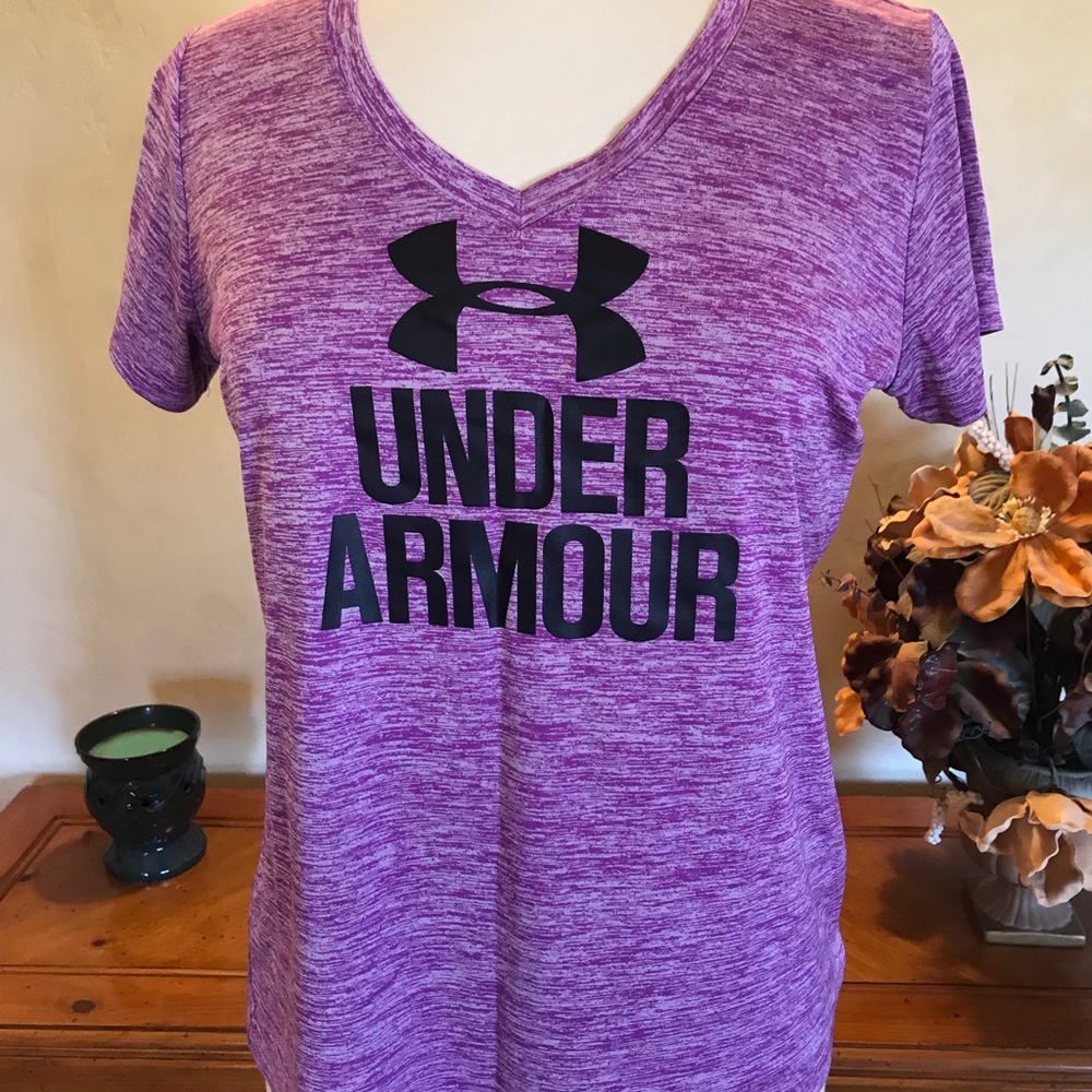 Under Armour workout top SZ Medium
